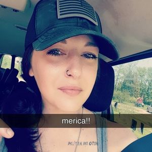 Meet your Posher, Tess